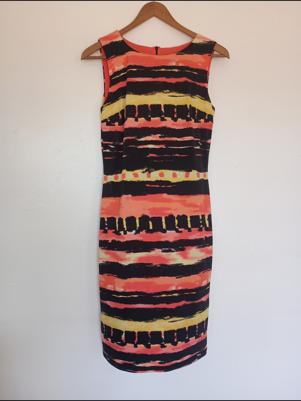 Frank Lyman Geometric Sheath Dress 4 Sleeveless Knee Length Multicolor Coral
